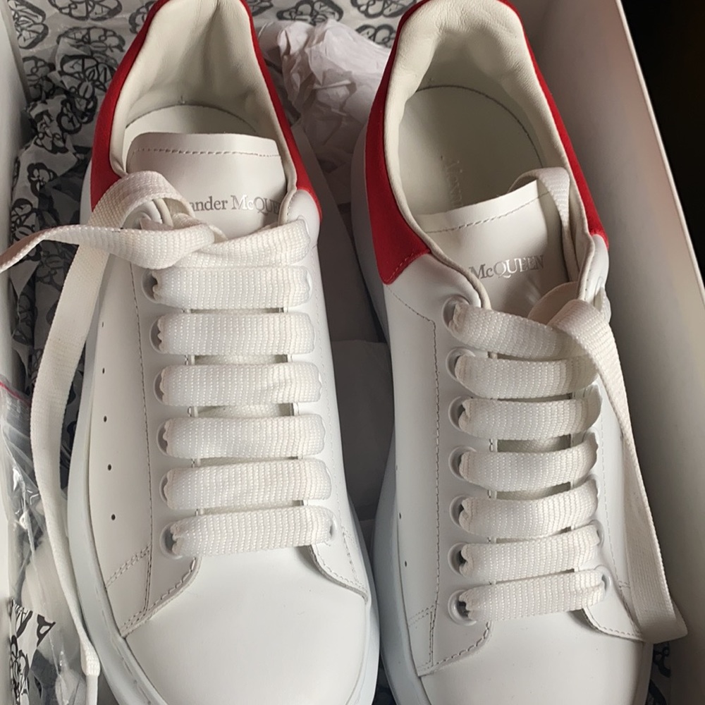 Oversized Alexander McQueens size 39.5